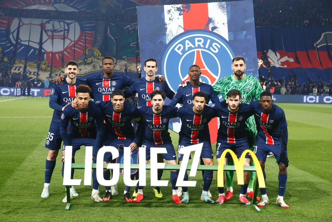 باريس سان جيرمان يفوز علي أنجيه ويتوج بطلاً للدوري الفرنسي