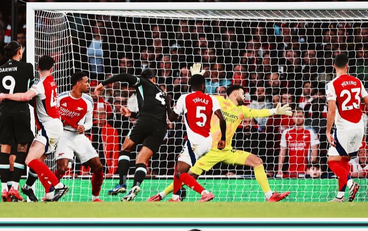تغيير موعد مباراة ليفربول مع أرسنال في الدوري الإنجليزي