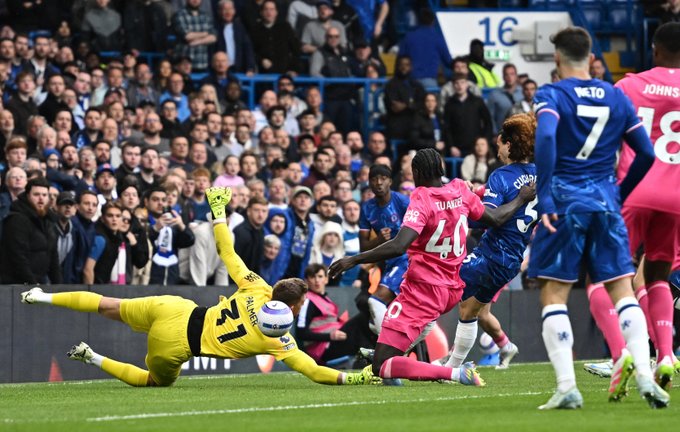تشيلسي يخطف تعادل مثير أمام إيبسويتش تاون في الدوري الإنجليزي