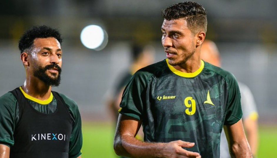 وكيل محمد شريف يكشف عن حقيقة مفاوضات الزمالك لضم اللاعب