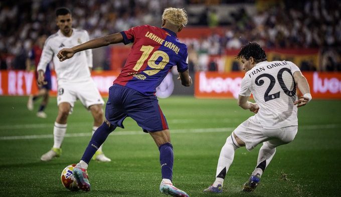 برشلونة يفوز علي ريال مدريد في مباراة مثيرة ويتوج بطلاً لكأس ملك إسبانيا
