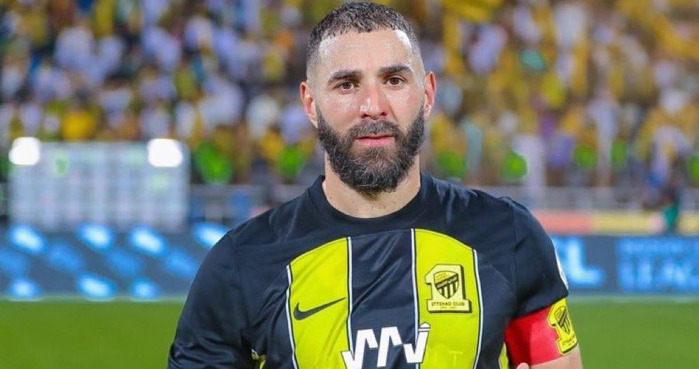 كريم بنزيما يُحدد موعد إتخاذ قراره بشأن مستقبله مع نادي الإتحاد