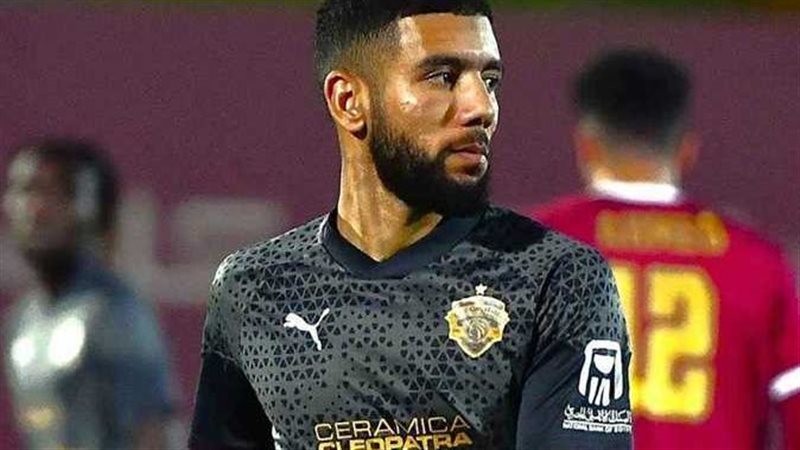 إنتهاء موسم “القندوسي” بعد كسر قدمه خلال مباراة سيراميكا وفاركو.. فيديو