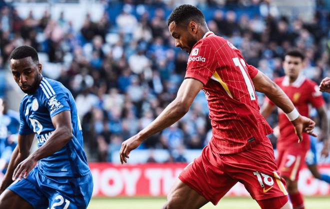 ليفربول يفوز علي ليستر سيتي بصعوبة في الدوري الإنجليزي