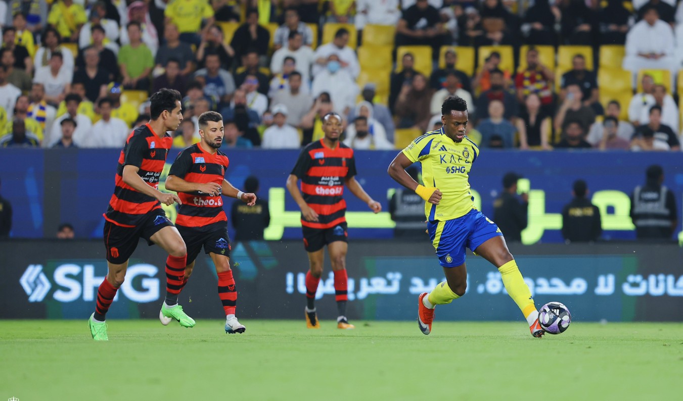 النصر السعودي يفوز علي الرياض بصعوبة في الدوري السعودي