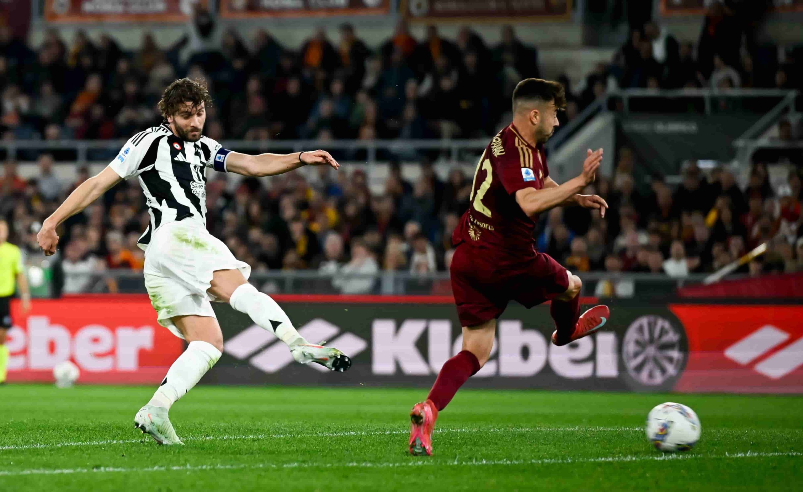 يوفنتوس يتعادل إيجابياً أمام روما في الدوري الإيطالي