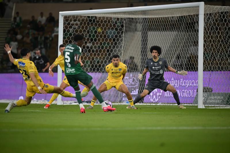 الأهلي السعودي يفوز علي التعاون بثنائية نظيفة في الدوري السعودي