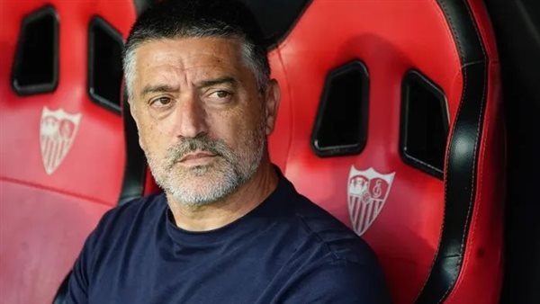 الأهلي يسعى للتعاقد مع بيمينتا مدرب إشبيلية السابق